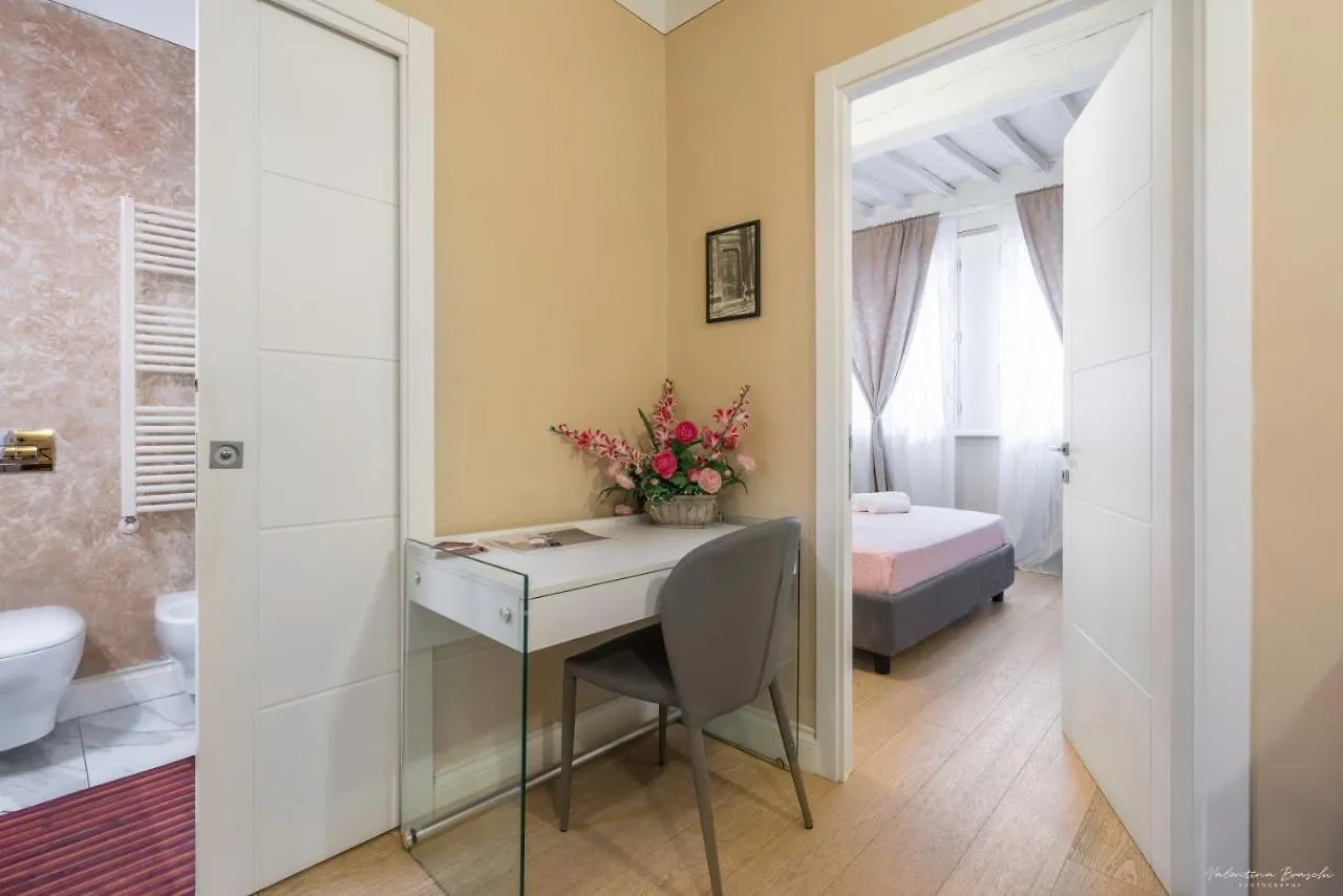 Wine Apartments Florence Barolo Italia