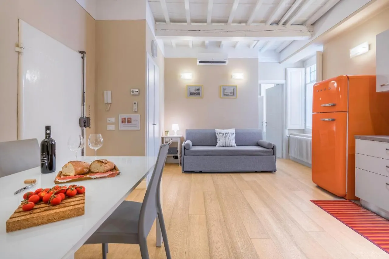 Wine Apartments Florence Barolo Italia